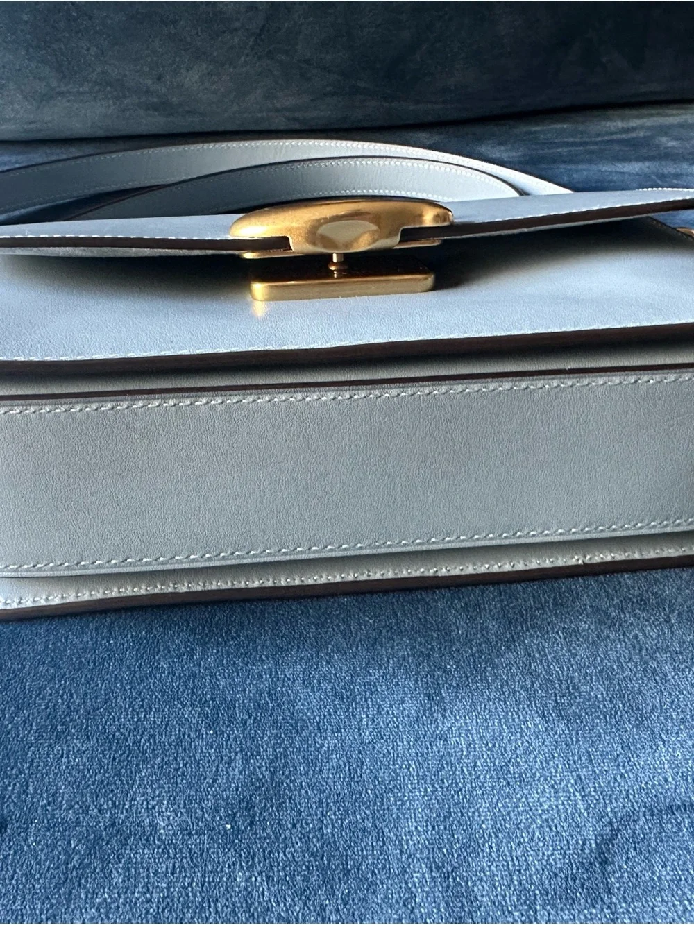 Coach Sage bag Leather Crossbody Shoulder Bag with Gold Hardware